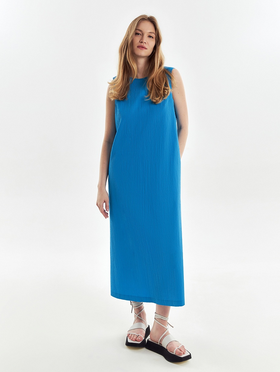 Свободное летнее платье из фактурного хлопка