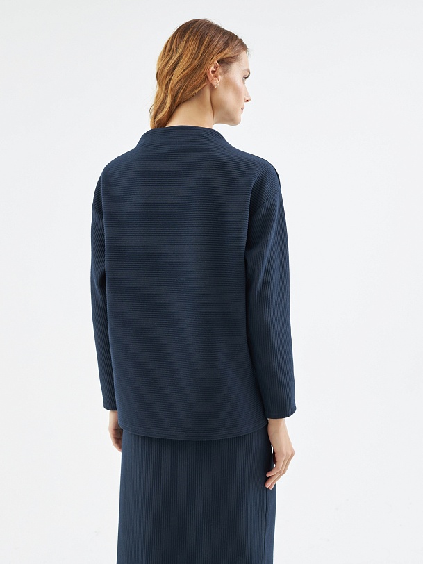 Джемпер прямого силуэта