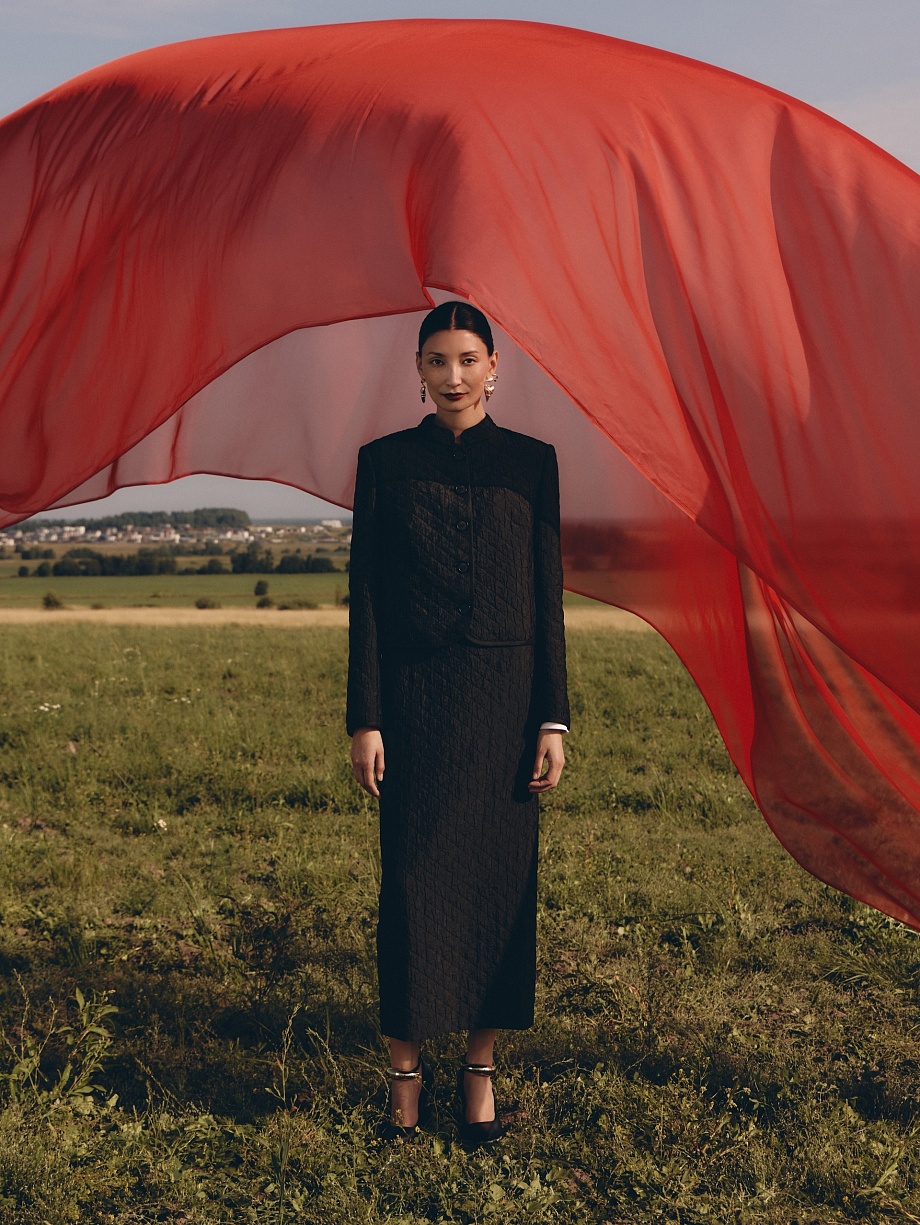 Стеганая юбка-миди