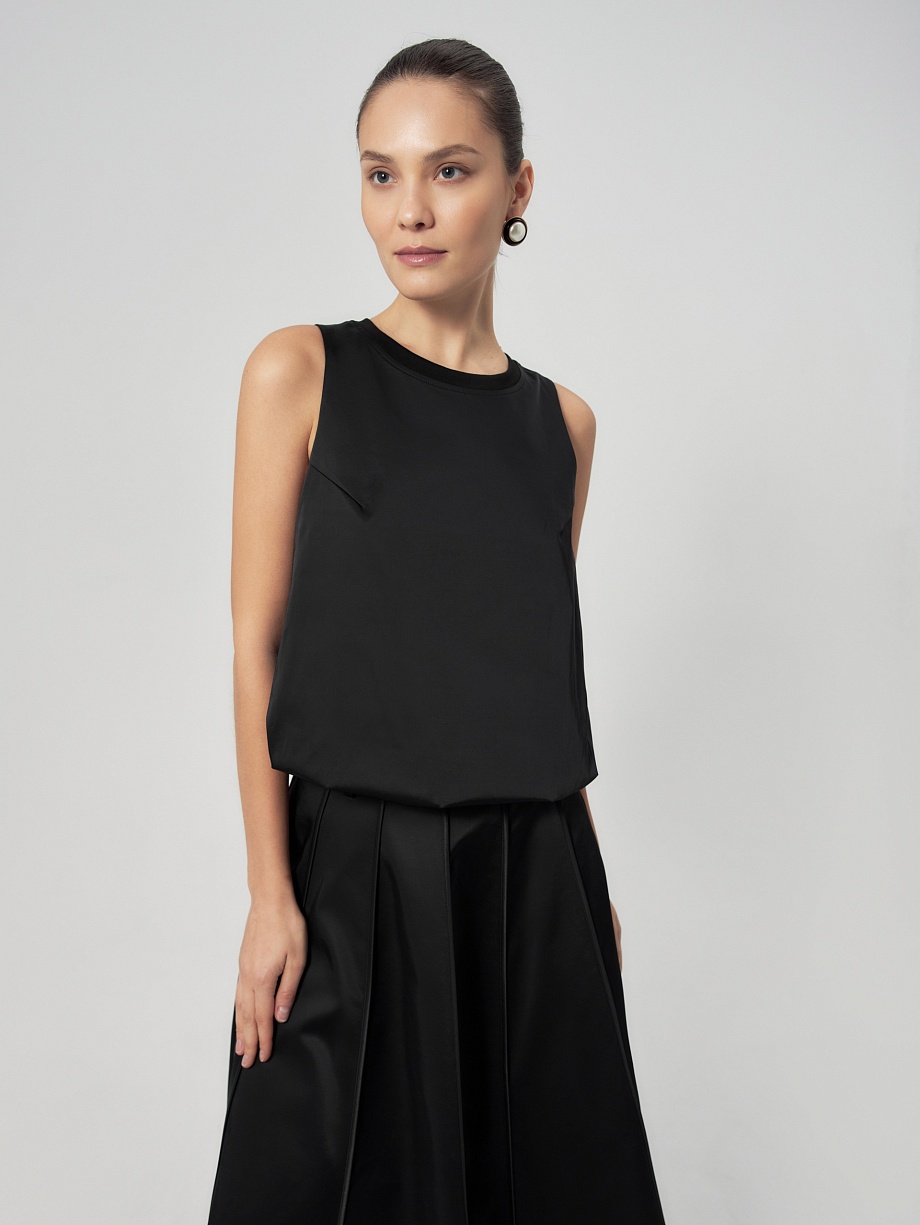 Объёмная блуза из костюмной ткани