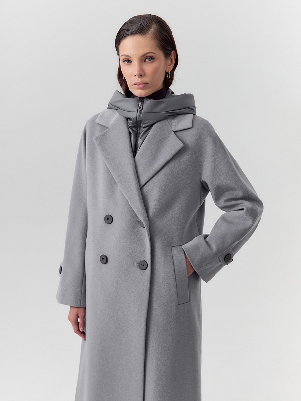 Шерстяное пальто с мембраной, утеплённой спинкой и съёмным капюшоном