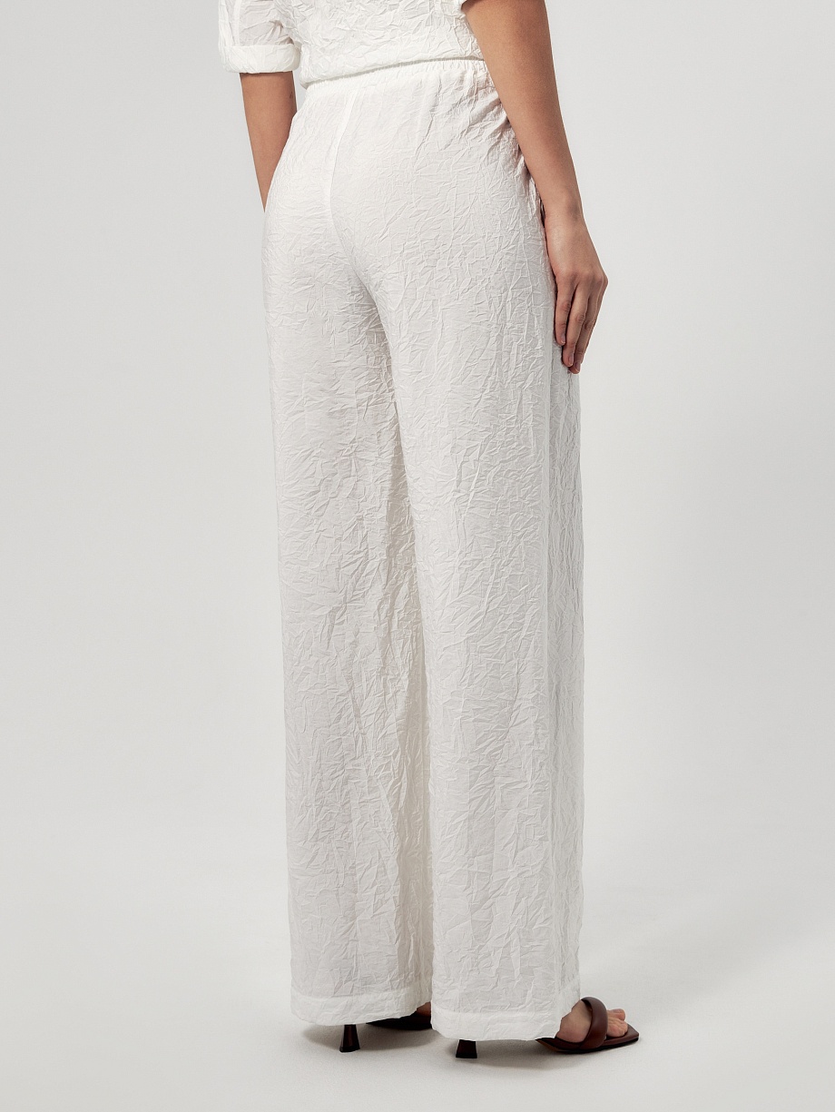 Летние брюки из жатой вискозы