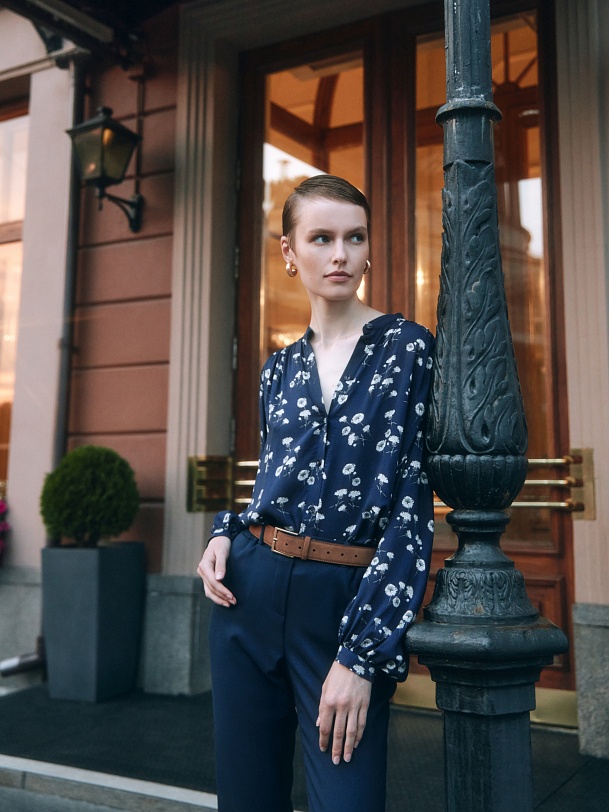 Блуза из вискозы с цветочным принтом