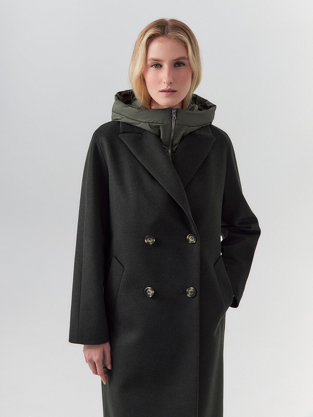 Шерстяное пальто с мембраной и утеплённой спинкой
