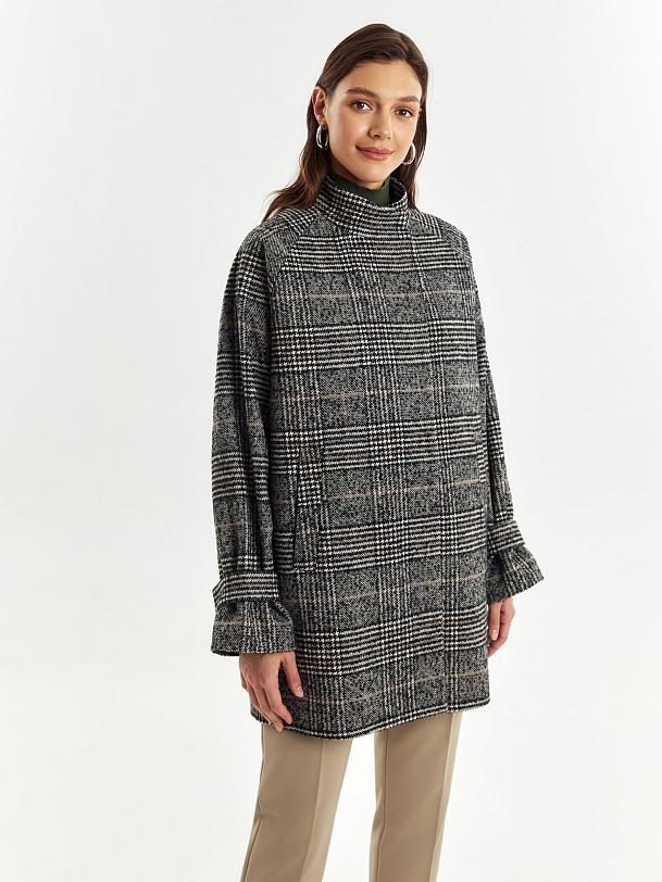 Полупальто из шерсти с мембраной и утеплённой спинкой