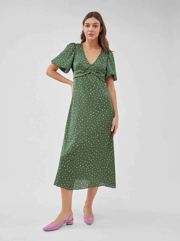 Платье в горошек с рукавами-буфами