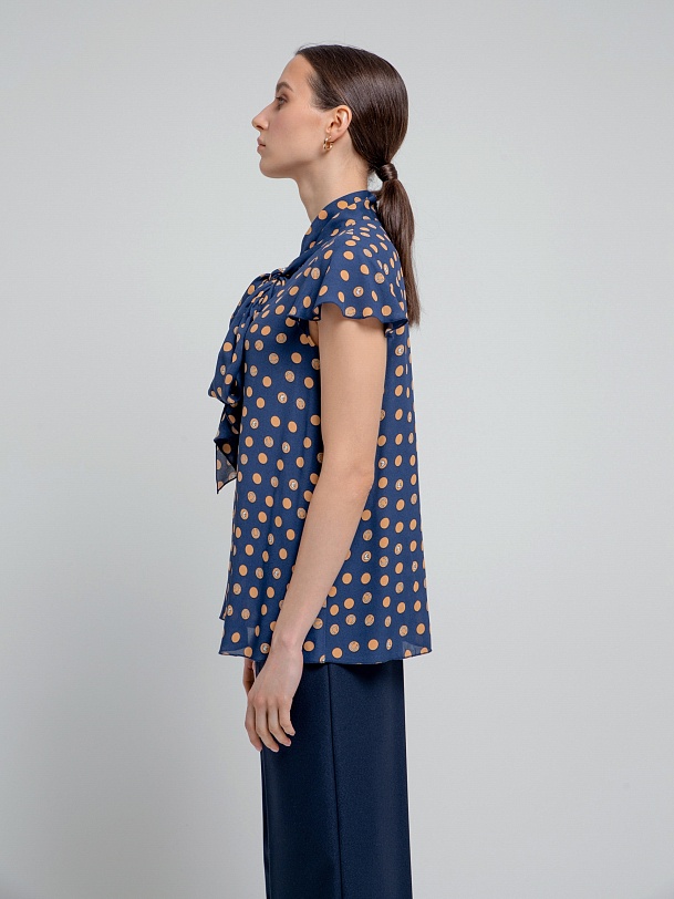 Блуза прямого свободного силуэта из 100% вискозы