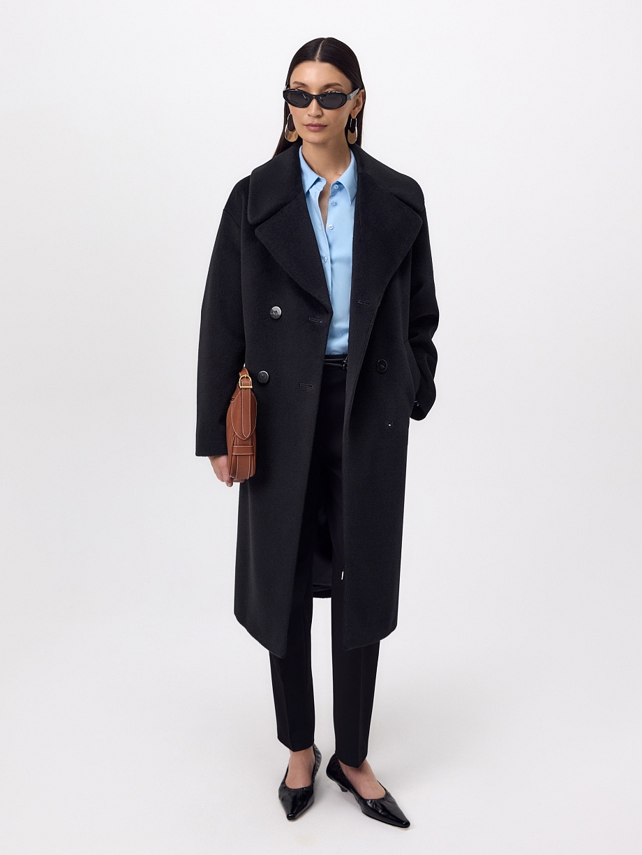 Пальто из премиальной шерсти с мембраной и утеплённой спинкой