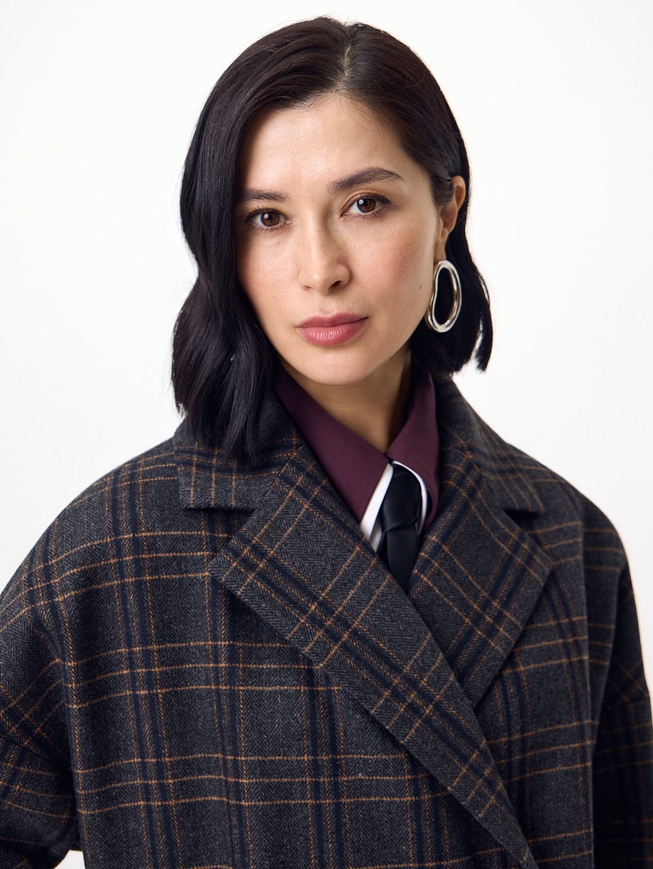 Пальто из шерсти с мембраной и утеплённой спинкой