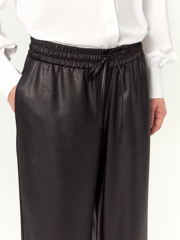 Брюки из фактурного атласа