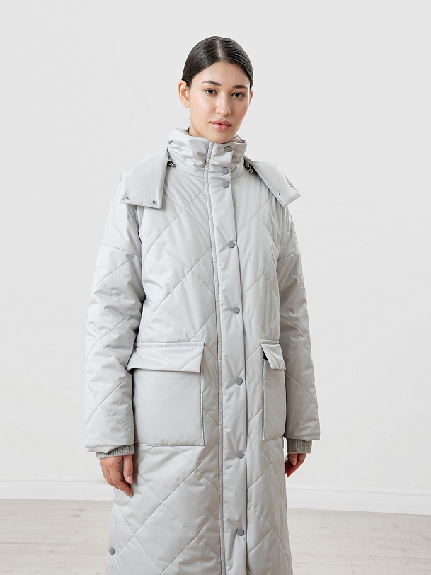 Стеганое зимнее пальто с мембраной и капюшоном