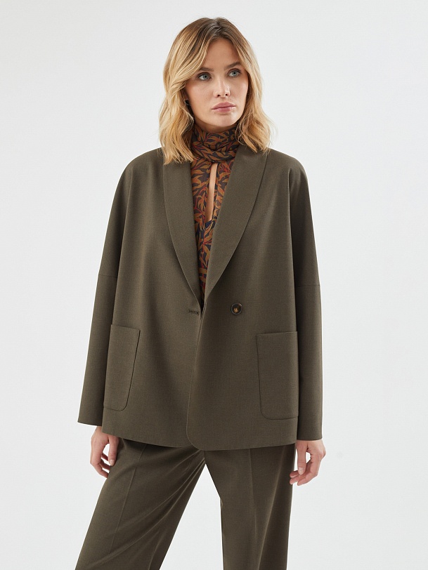 Жакет из костюмной ткани с поясом