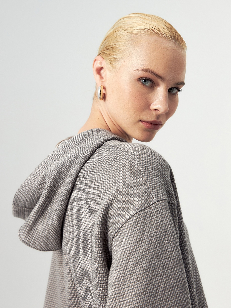 Толстовка с капюшоном