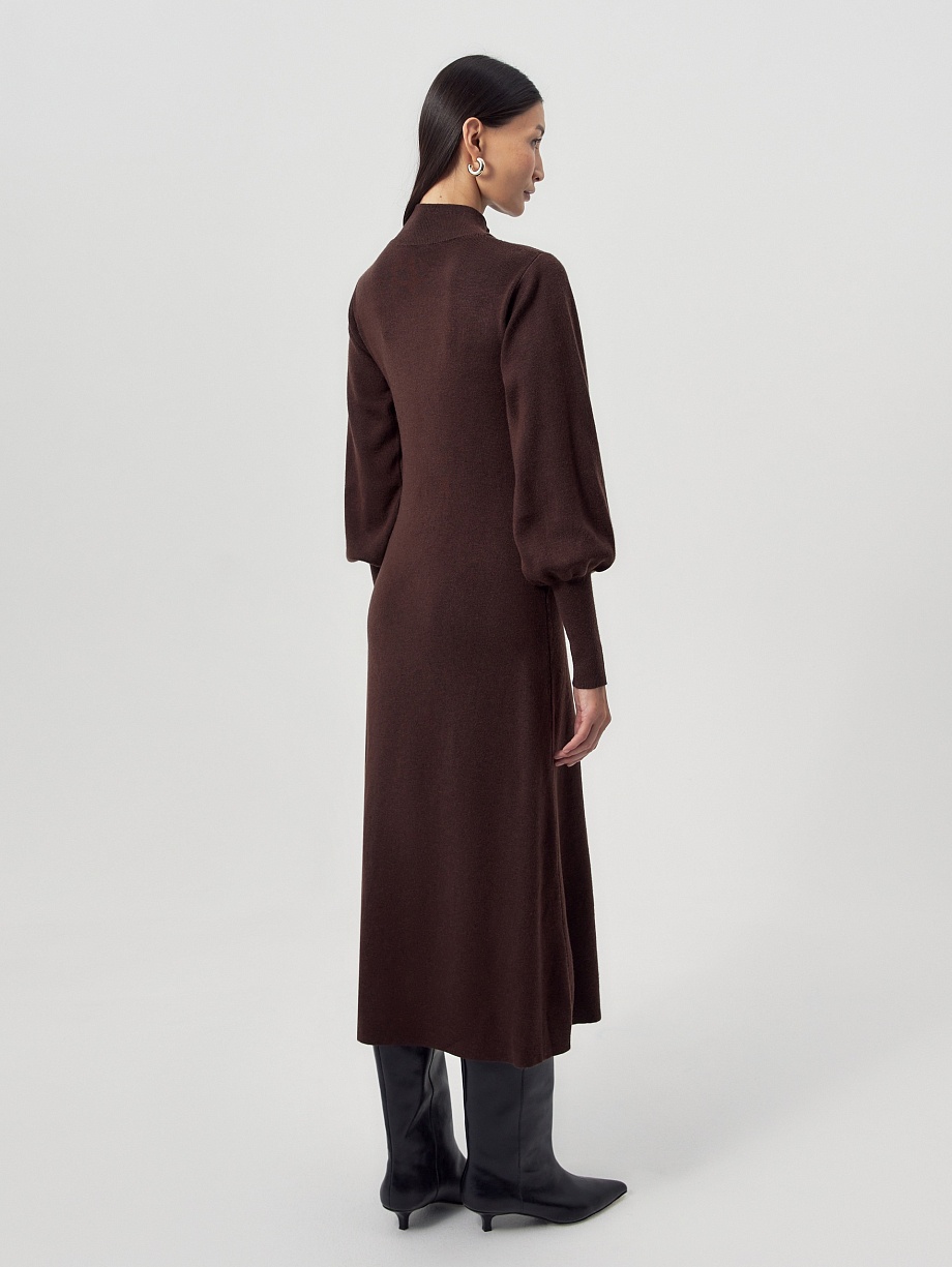 Вязаное шерстяное платье цвета горький шоколад