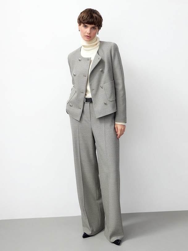 Брюки свободного силуэта из фактурной костюмной ткани