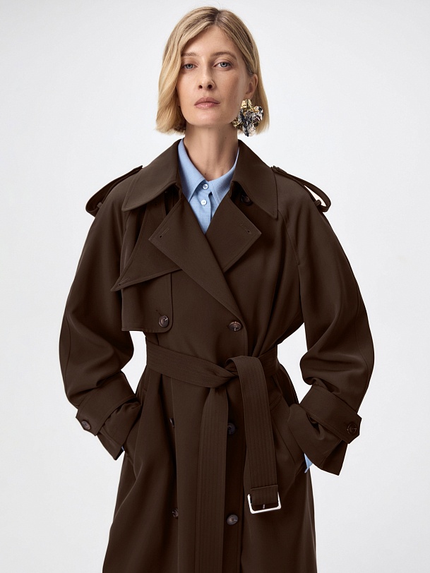 Классический тренч с застёжкой на воротнике