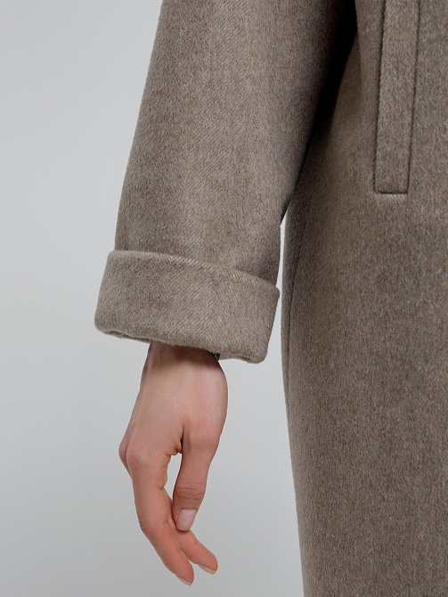 Шерстяное демисезонное пальто с мембраной