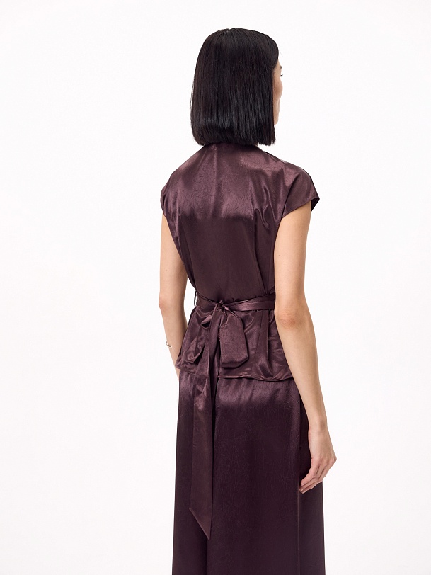 Блуза на запах из жатого атласа