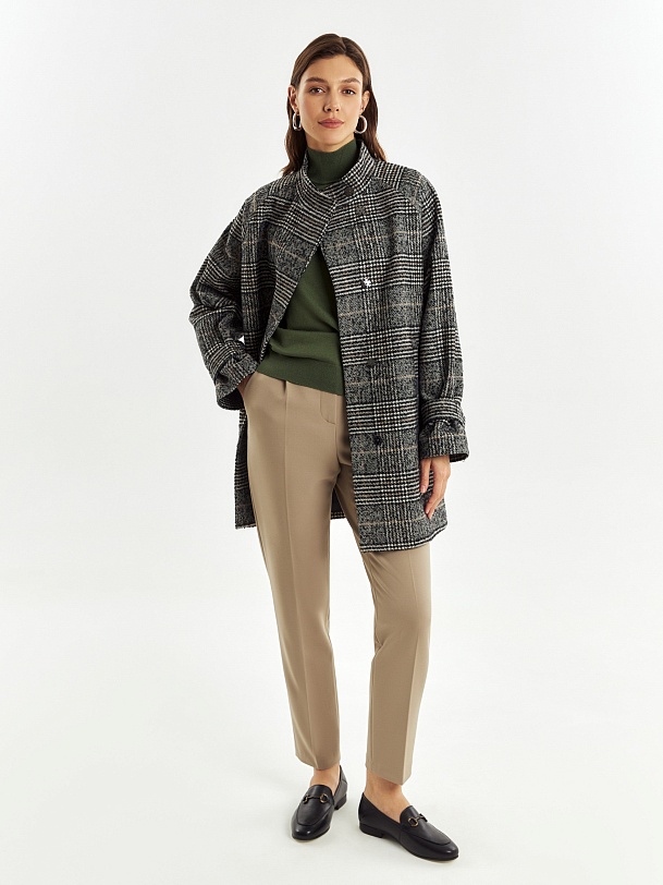 Полупальто из шерсти с мембраной и утеплённой спинкой