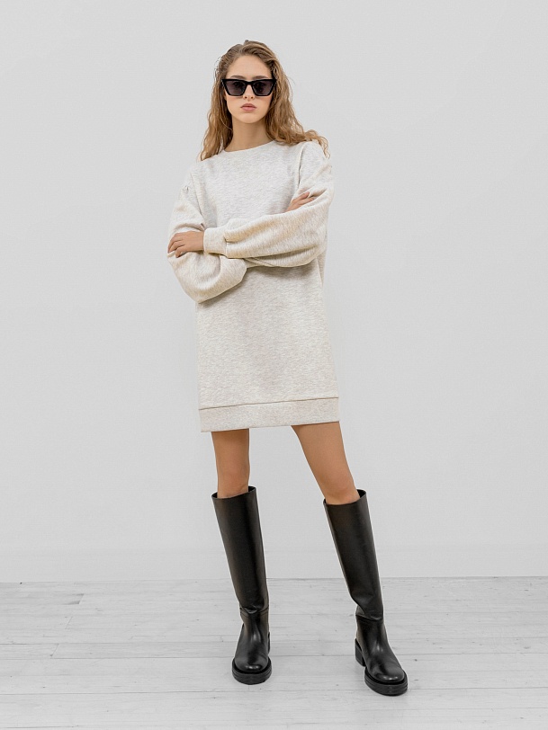 Платье трикотажное в спортивном стиле