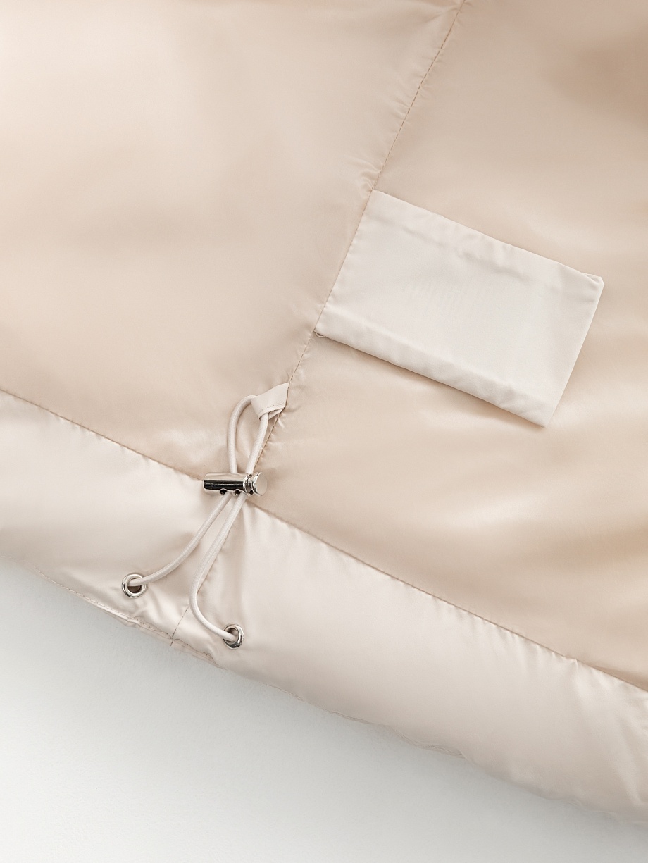 Укороченный пуховик с утеплителем 90% пух и 10% перо