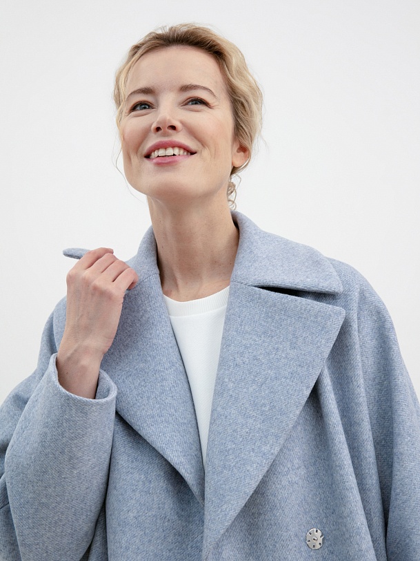 Шерстяное демисезонное пальто с мембраной