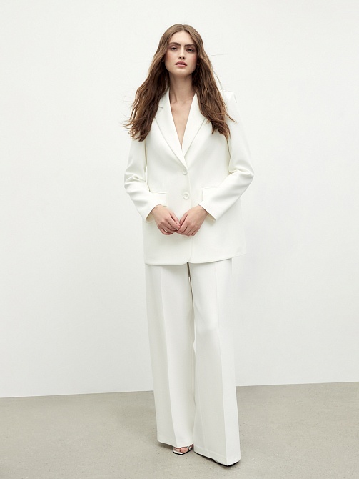 Расклешенные брюки на высокой посадке 