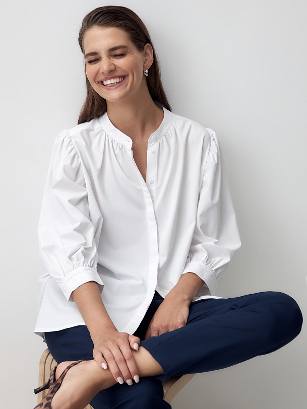 Хлопковая блуза с объёмными рукавами