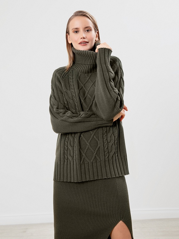 Свитер женский свободного силуэта