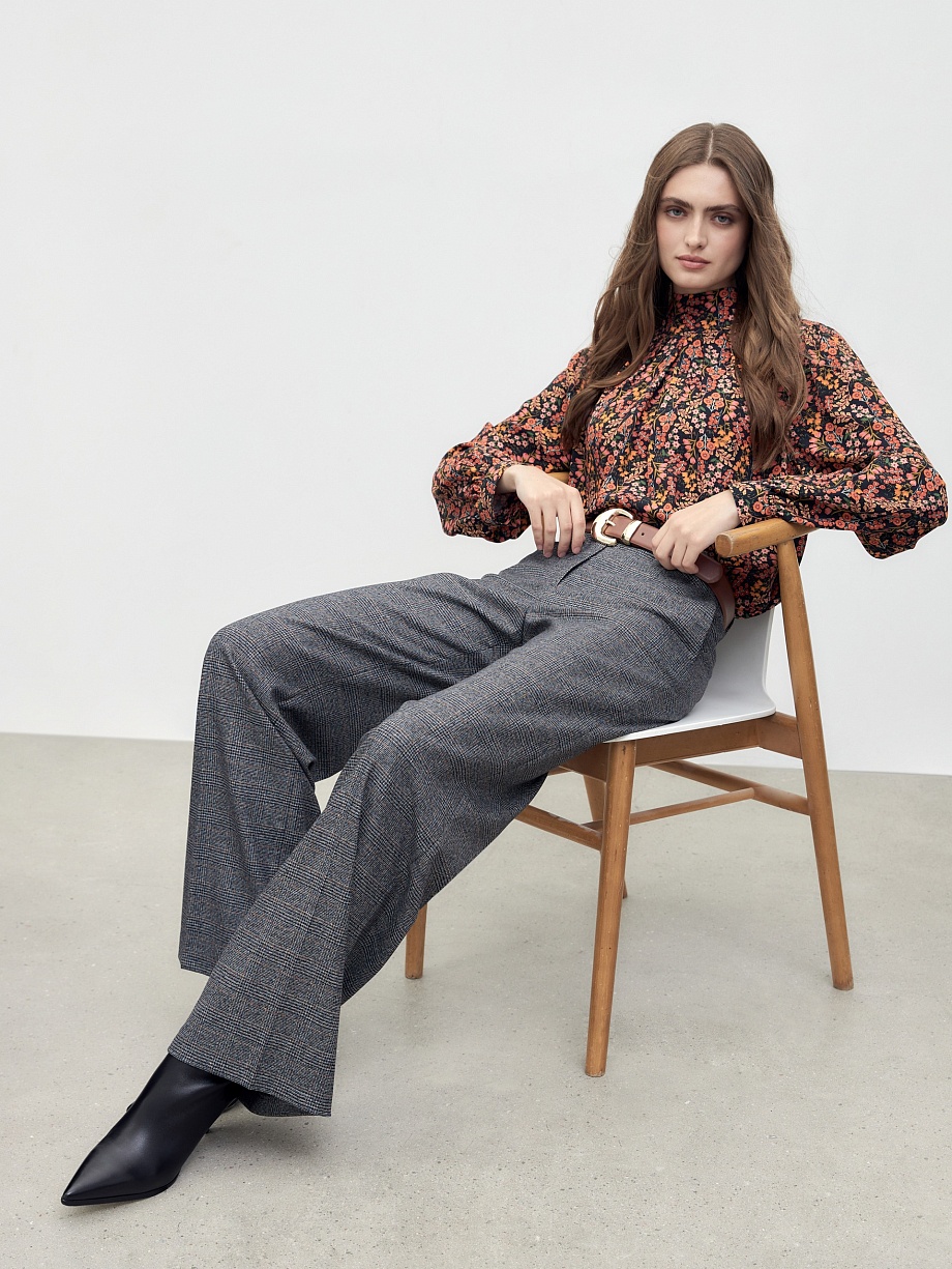 Классические прямые брюки со стрелками