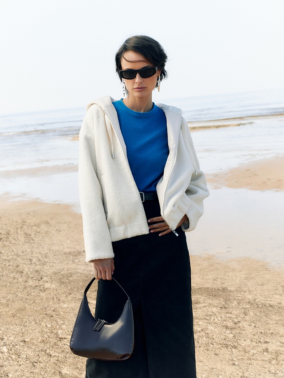 Толстовка из эко-меха с капюшоном