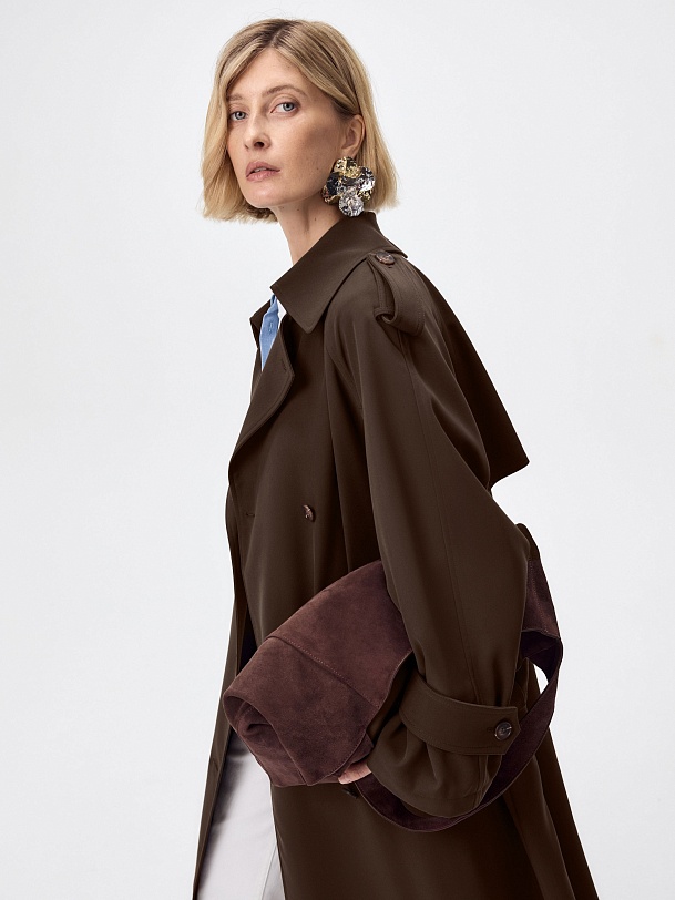 Классический тренч с застёжкой на воротнике