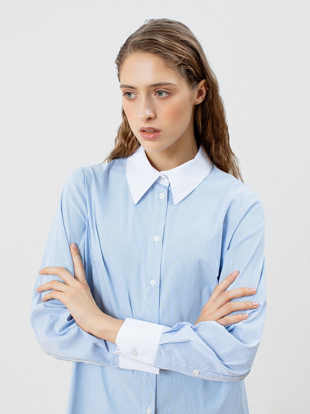 Блузка с отложным воротником