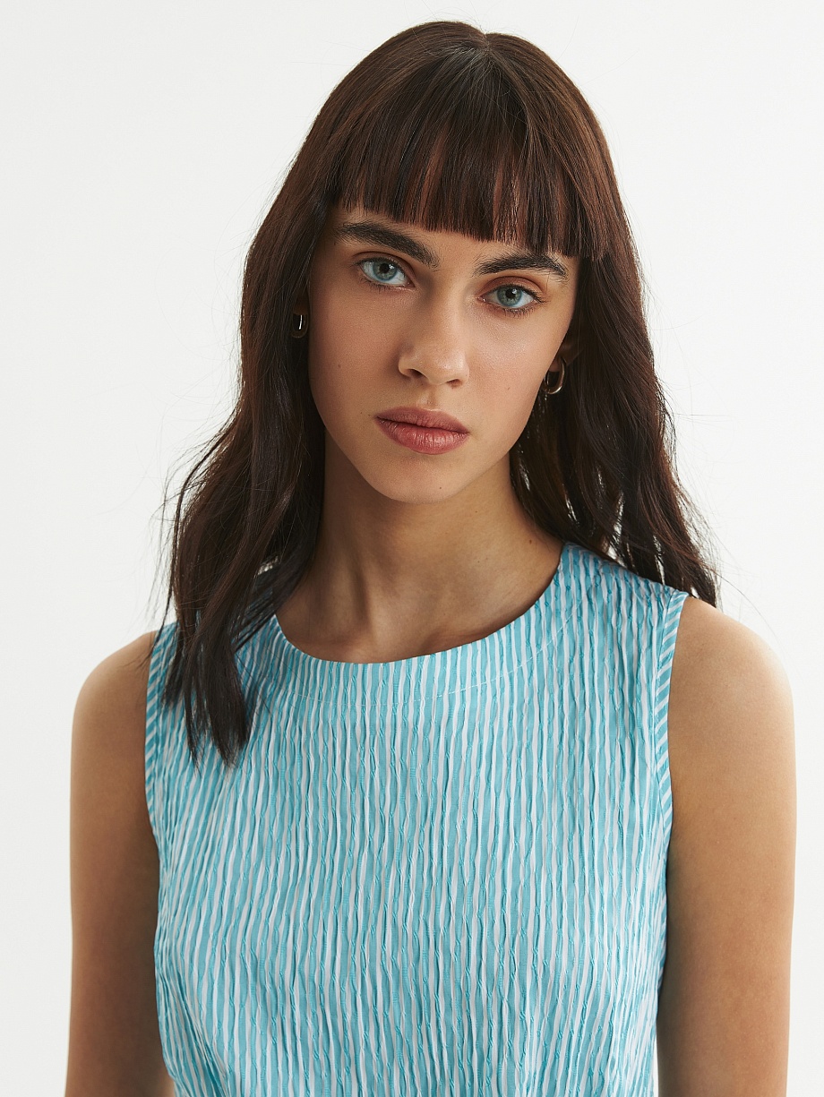 Летнее платье в полоску из фактурной хлопковой ткани