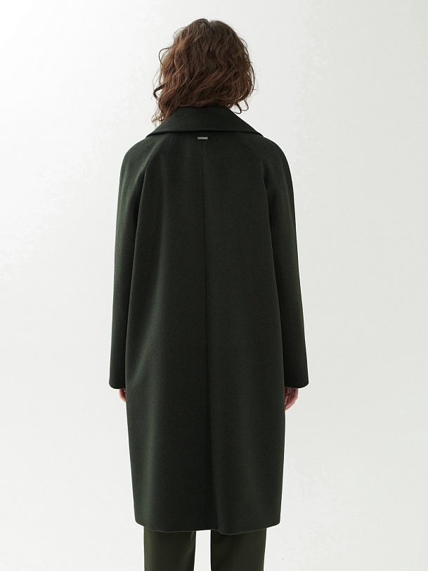Шерстяное пальто с мембраной и утеплённой спинкой