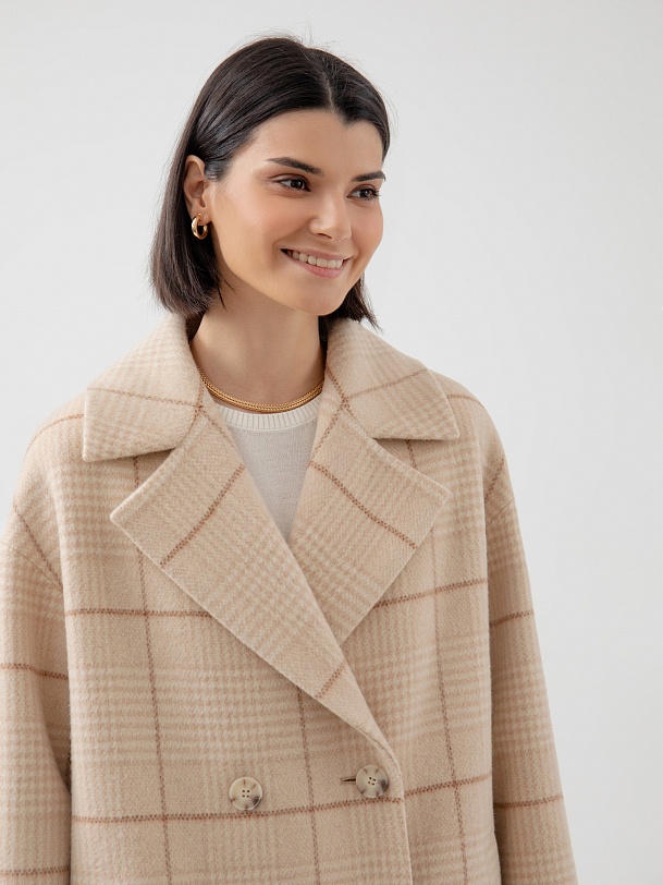 Шерстяное демисезонное пальто с мембраной