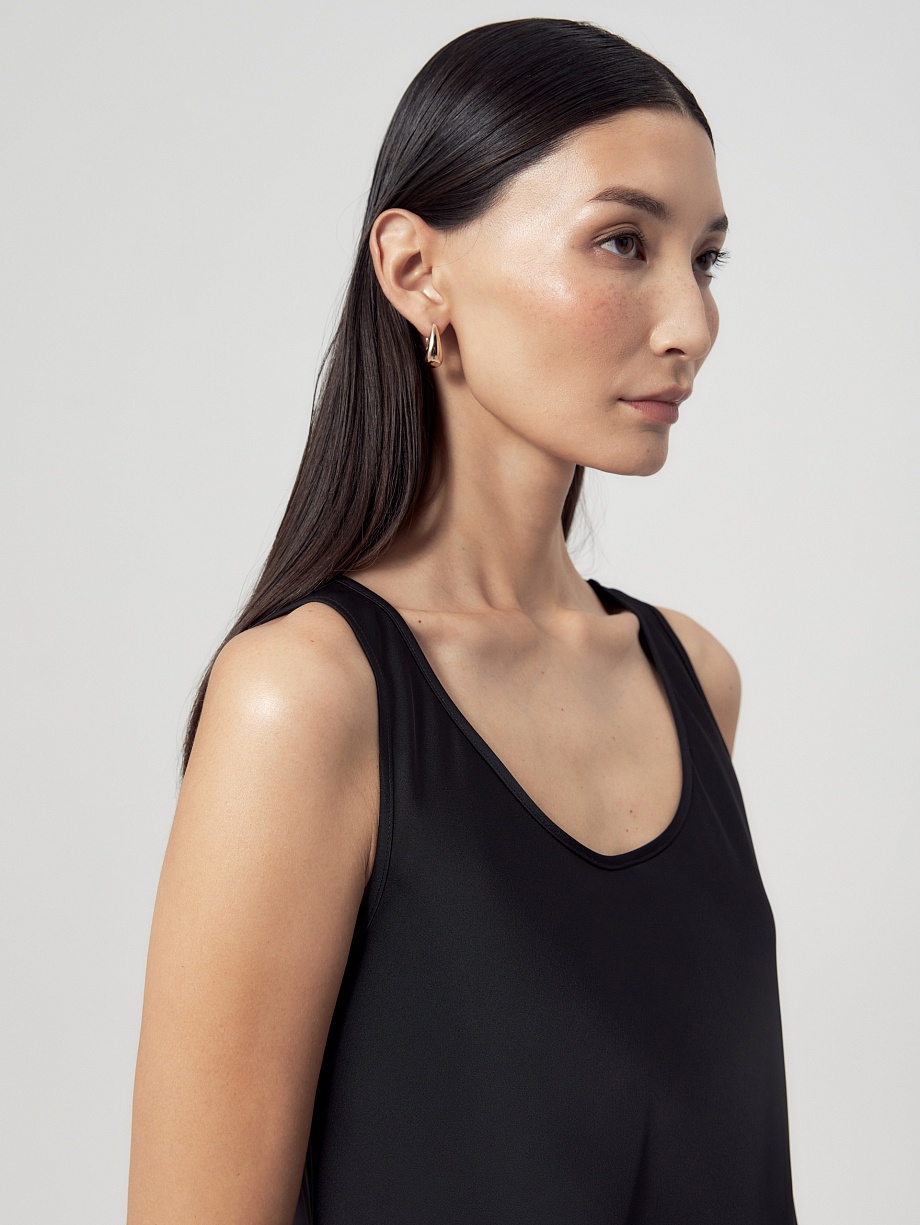 Топ из атласной ткани