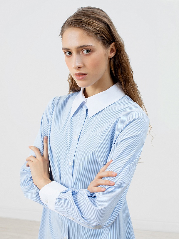 Блузка с отложным воротником