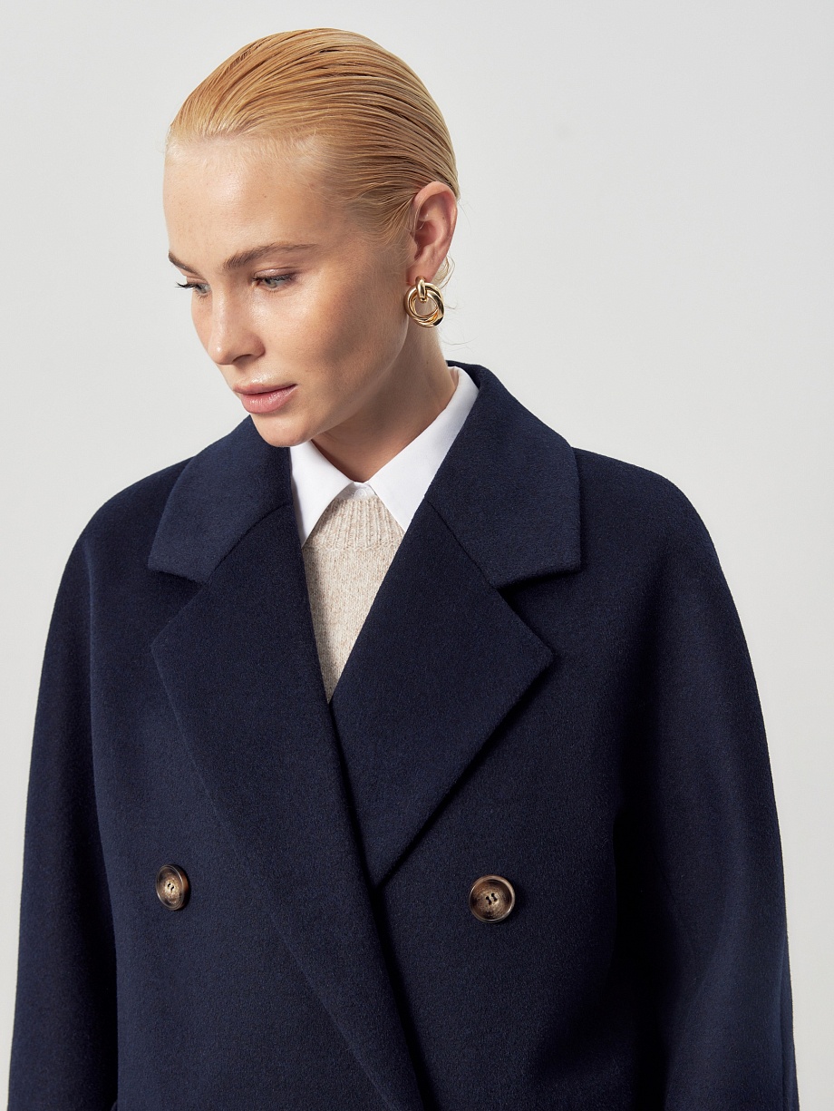 Пальто из шерсти с мембраной и утеплённой спинкой