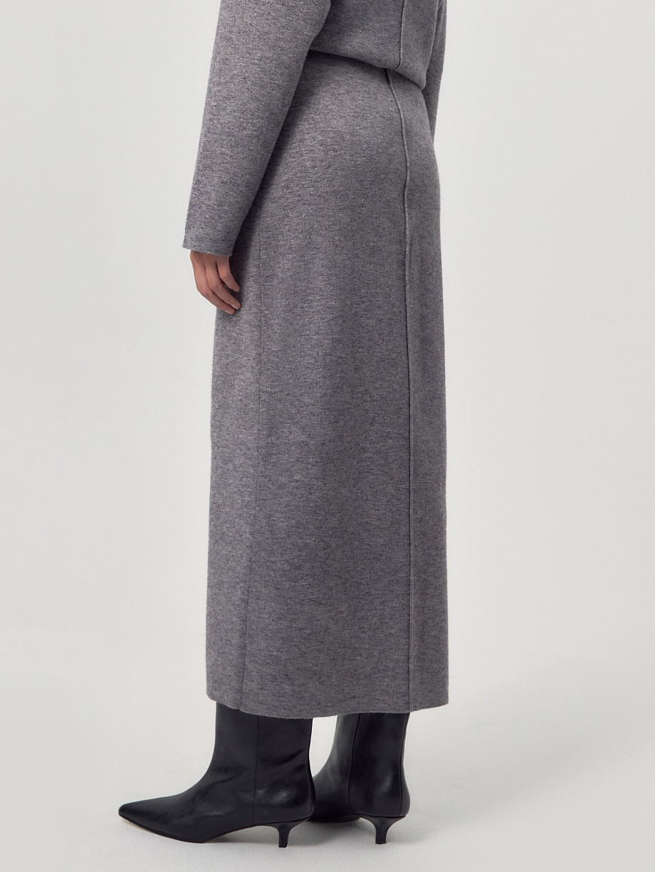 Юбка из вискозной пряжи