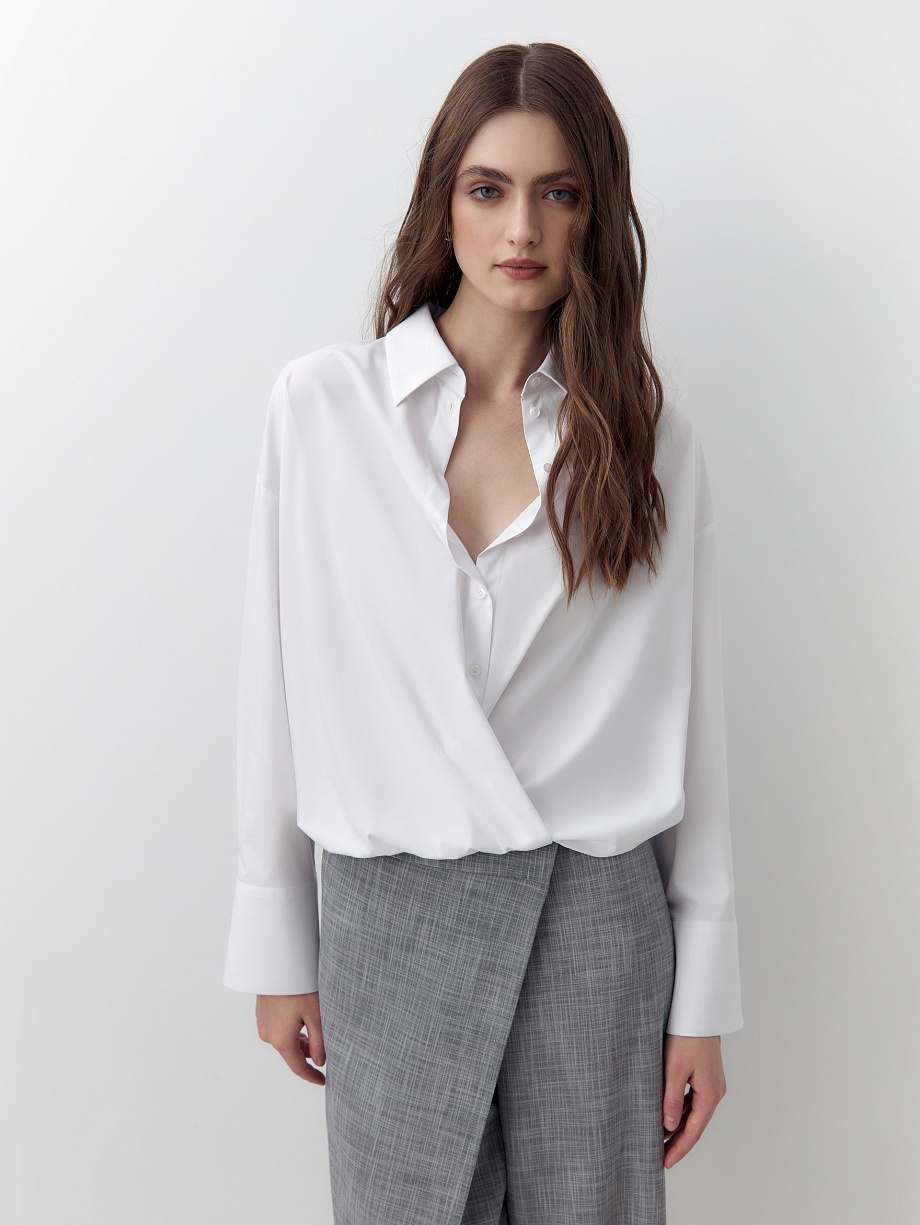 Свободная блуза из хлопка с имитацией запаха