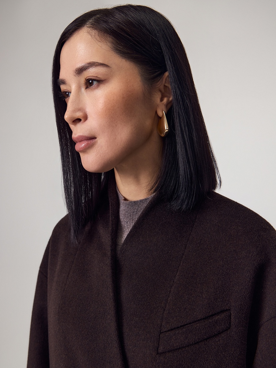 Пальто из шерсти с мембраной и утеплённой спинкой