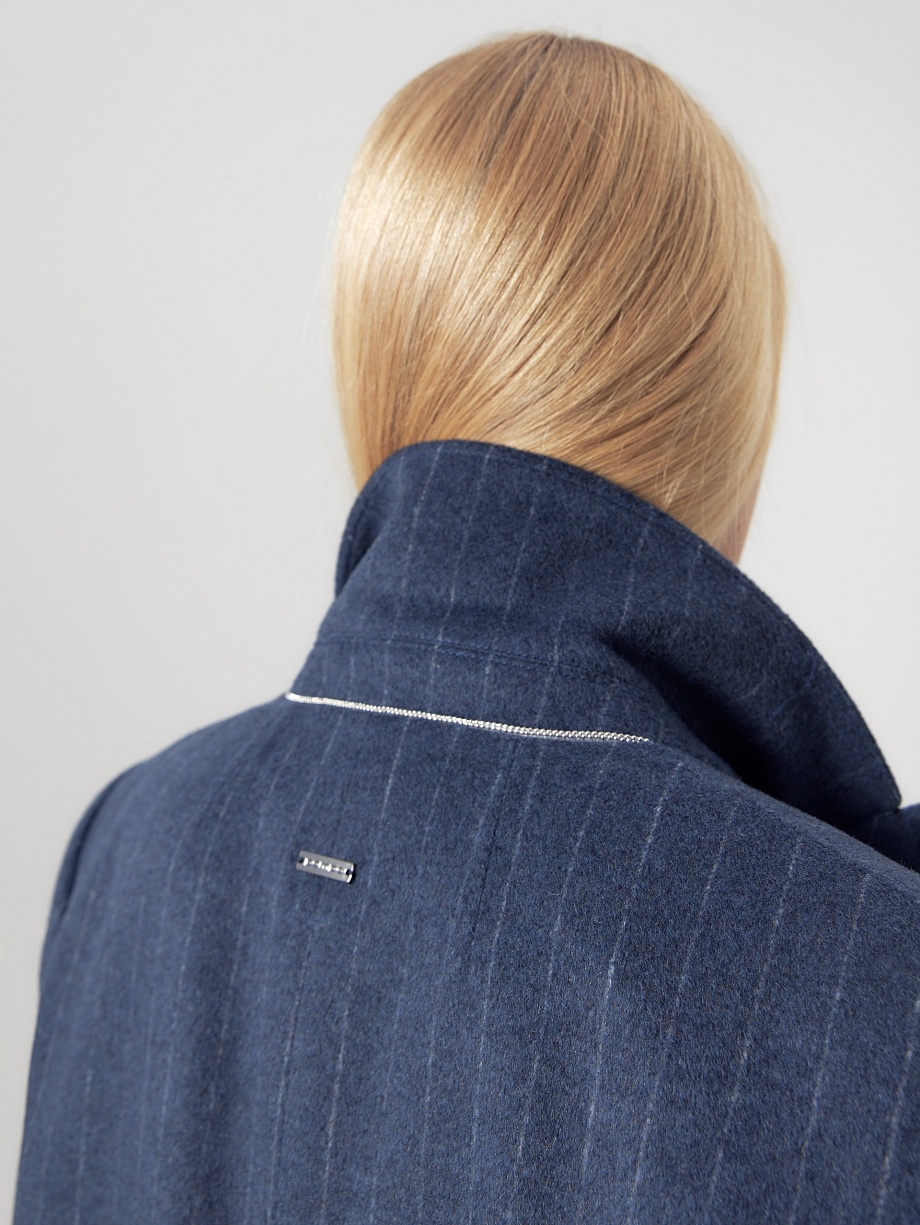 Демисезонное пальто из шерсти с мембраной