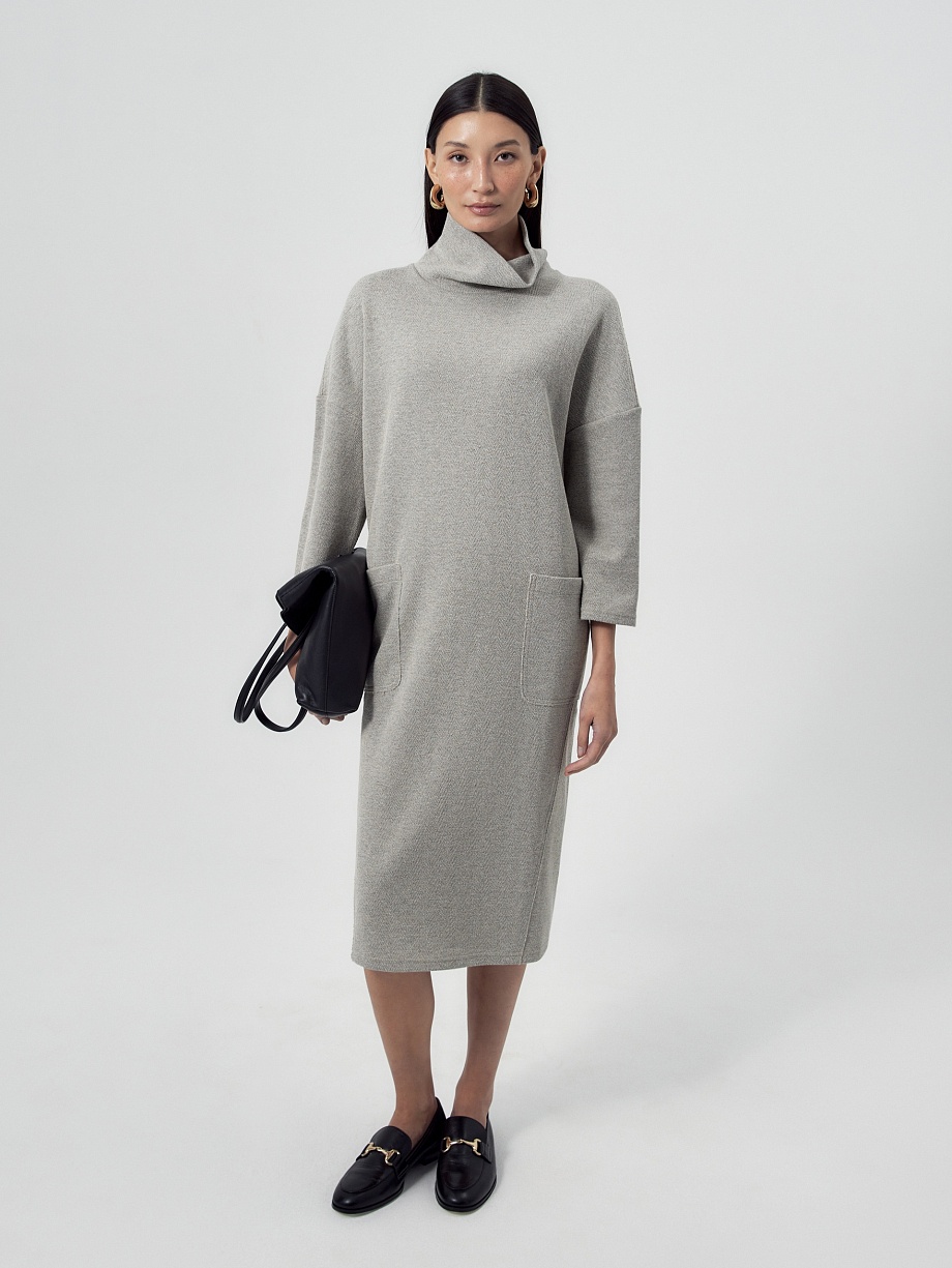 Свободное платье из хлопковой трикотажной ткани