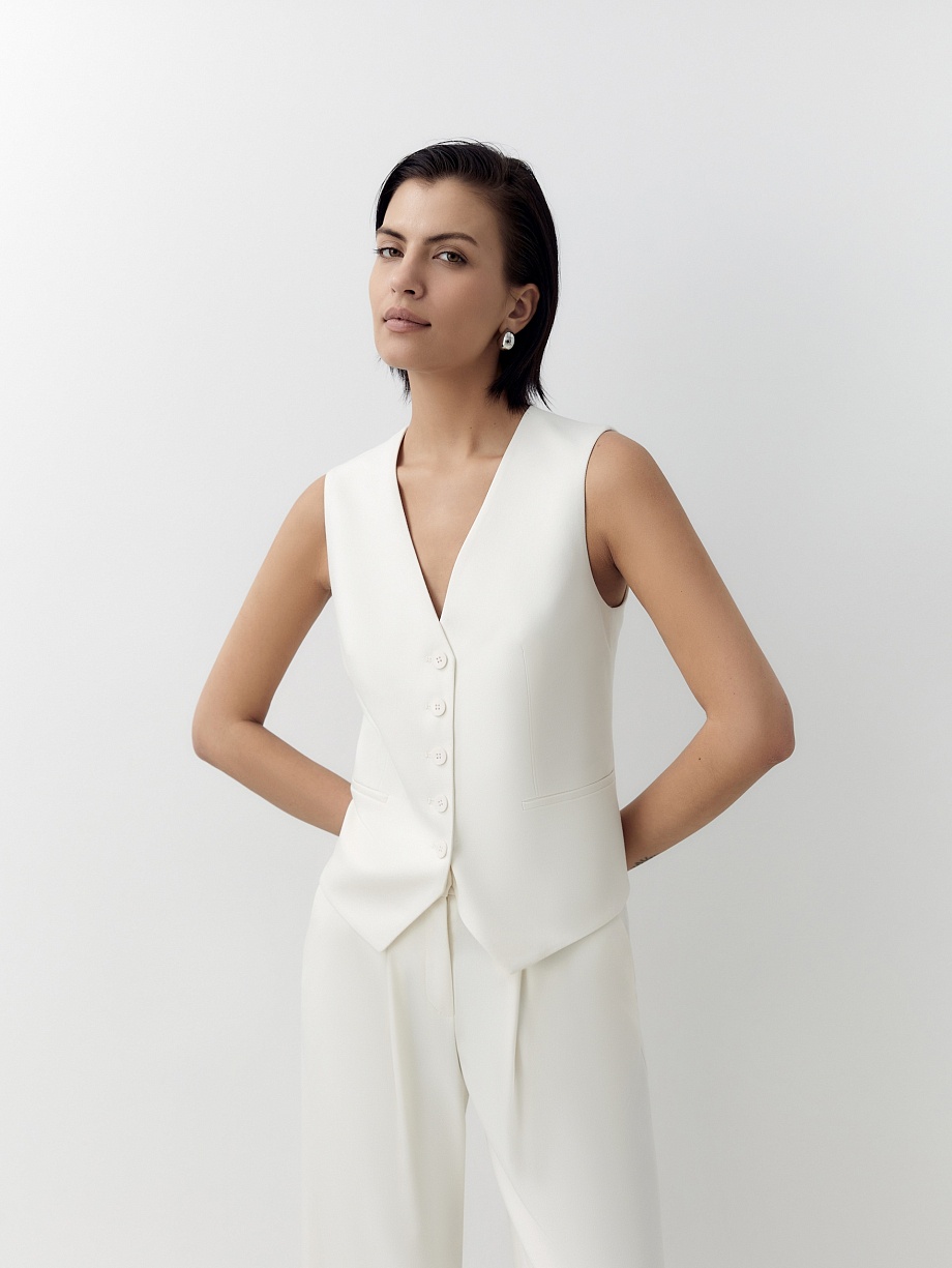 Прямой жилет из костюмной ткани