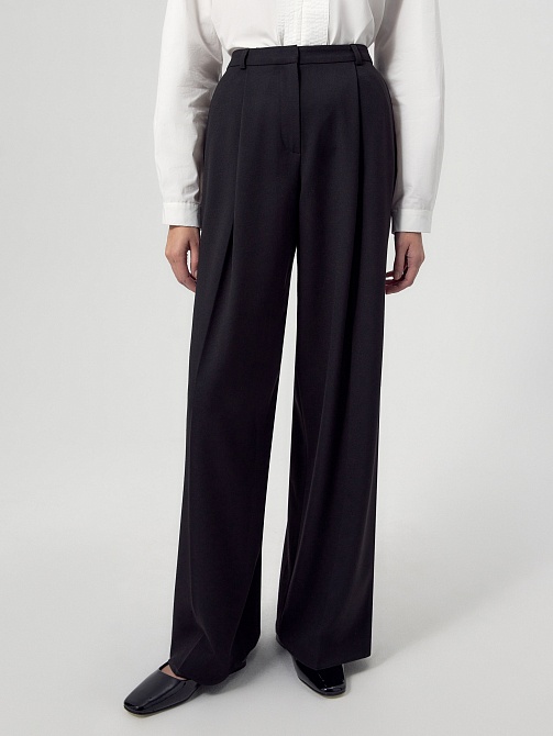 Брюки широкие из костюмной ткани