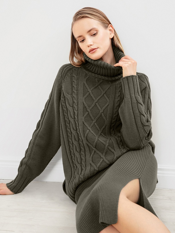 Свитер женский свободного силуэта