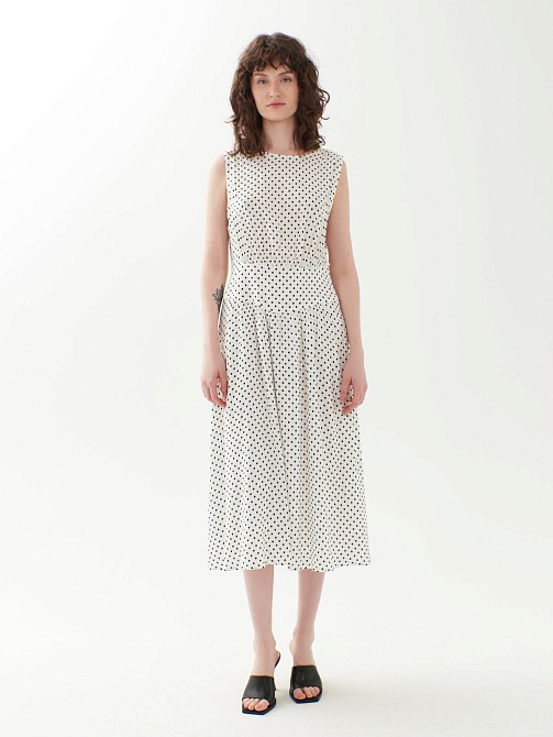 Нежное летнее платье из вискозы в горошек