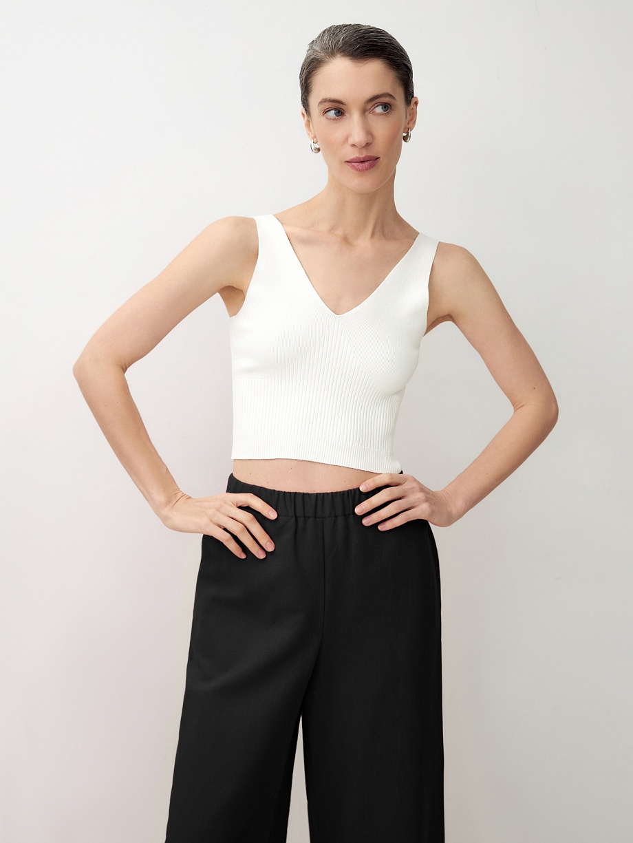 Кроп-топ на бретелях