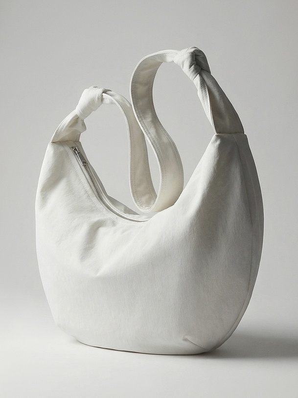 Непромокаемый укороченный плащ с сумкой из той же ткани